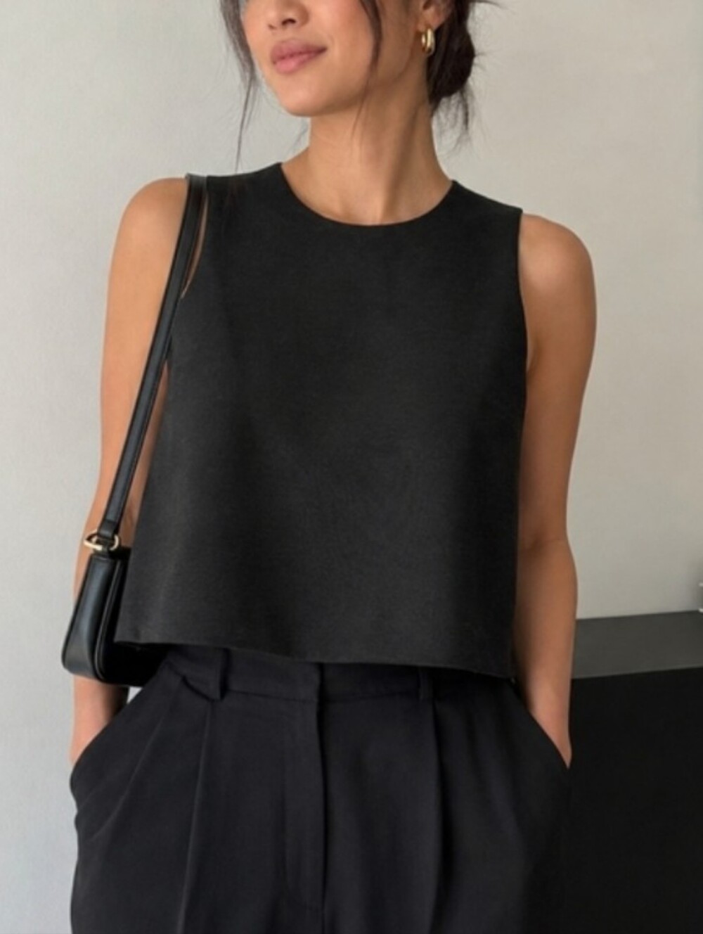 Oak + Fort Black Cropped Sleeveless Tank Top